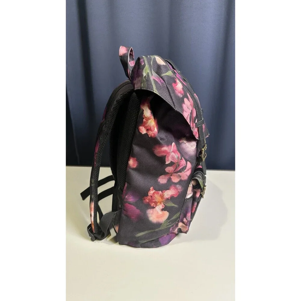 Herschel Supply Company little america